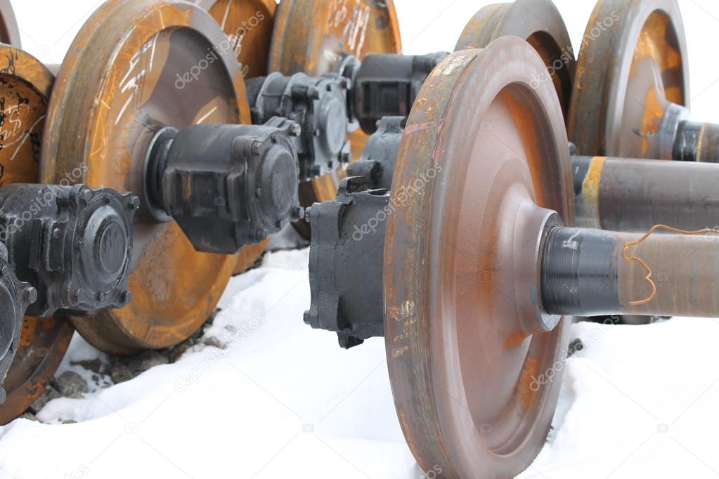 Railcar wheels on the axles
