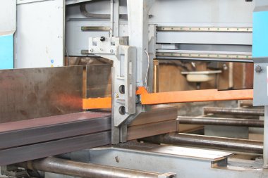 Konumlandırma için cihaz metal profilli