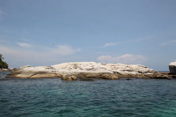 Krásný výhled na pobřeží souostroví Koh Lipe Island — Stock fotografie