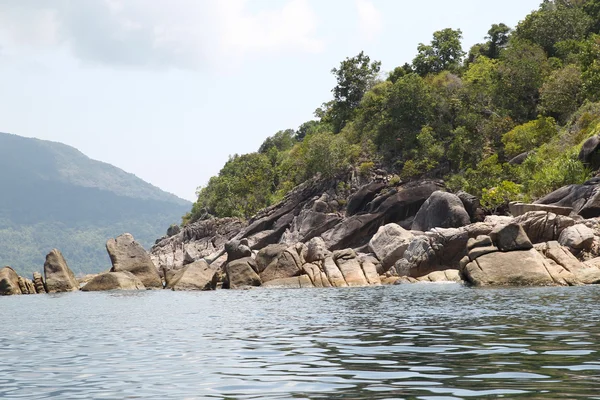 Festői kilátás nyílik a part, Koh Lipe Island-szigetek — Stock Fotó