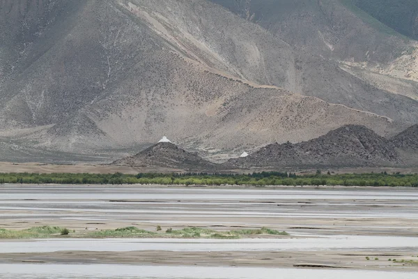 The kaki bukit dari Tibet — Foto Stok Gratis