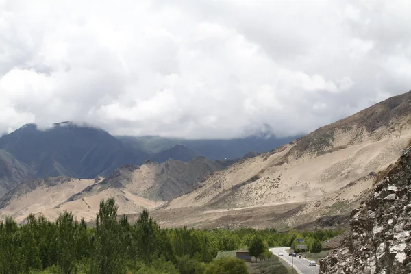 Die Ausläufer von Tibet — kostenloses Stockfoto