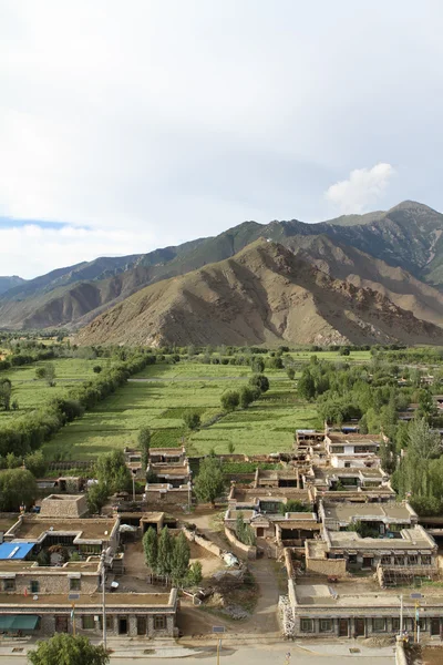 The kaki bukit dari Tibet — Foto Stok Gratis