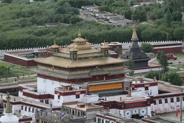 Blick auf das buddhistische Kloster samye — Stockfoto