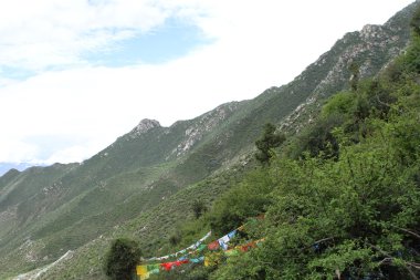 tibet eteklerinde