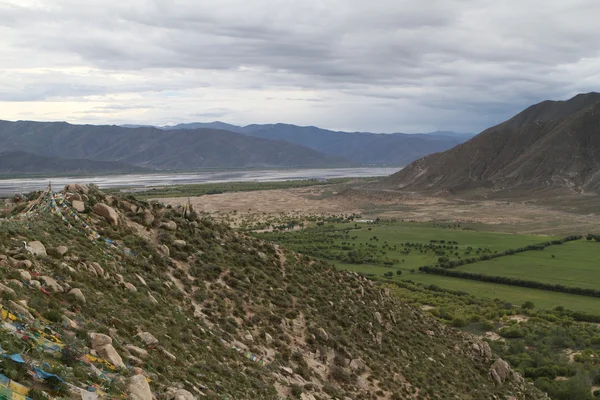 The kaki bukit dari Tibet — Foto Stok Gratis