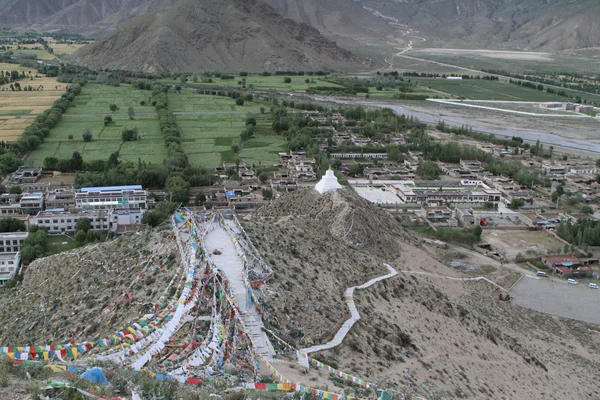 The kaki bukit dari Tibet — Foto Stok Gratis