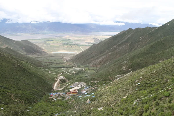 The kaki bukit dari Tibet — Foto Stok Gratis