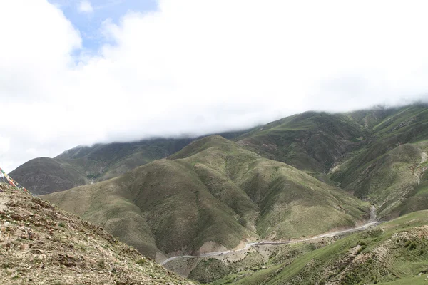 山脚下的西藏 — 图库照片