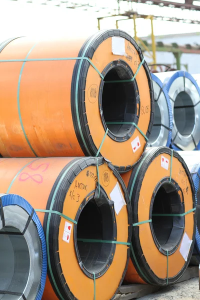 Haddelenmiş polimer kaplama ile galvanizli çelik