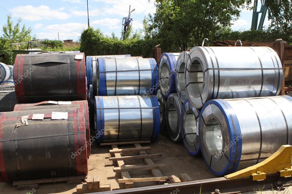 Rolled galvanized steel with polymer coating