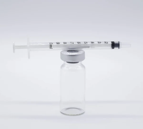 One Medical Vaccine Ampules One Syringe Which Sitting Top Ampules — Foto de Stock