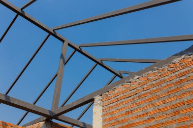 Yeni ev için Metal Çatı Yapısı.