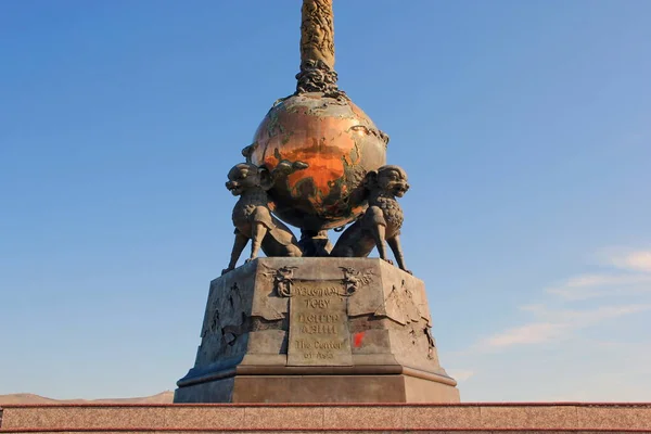 Фрагмент Обеліска Центр Азії Один Символів Республіки Тува Найвідомішого Пам Ліцензійні Стокові Фото
