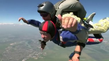  Öğretim üyesi ve öğrenci ile tandem atlama.