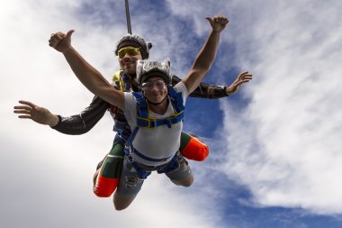 Tandem atlama. Uçan