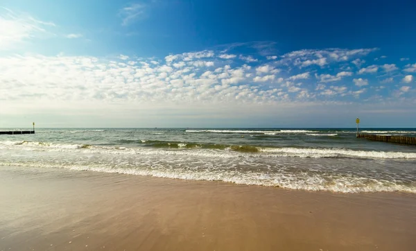 Vagues à la mer Baltique, Pologne — Photo