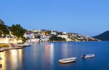Neum şehir akşamları, Bosna ve Hersek'teki turist resort
