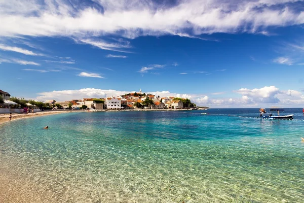 Adriatische Zee stad van Primosten landschap, Kroatië — Stockfoto