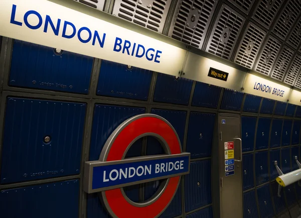 London bridge-skilt – stockfoto