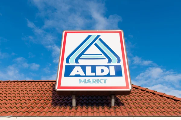 Aldi supermarket logo — Stock Photo, Image
