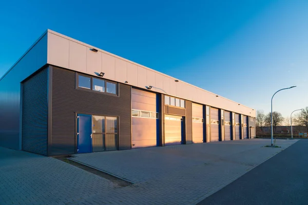 Exterior Modern Small Business Unite Warehouse — Stockfoto
