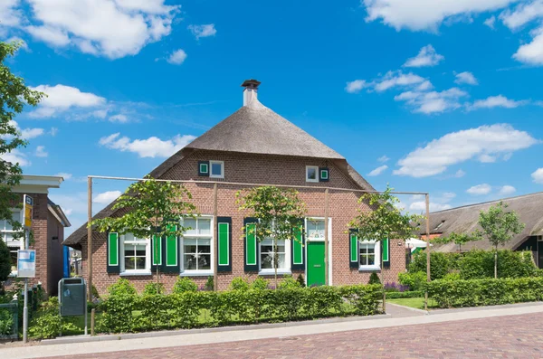 Dutch farmhouse — Stock Photo, Image