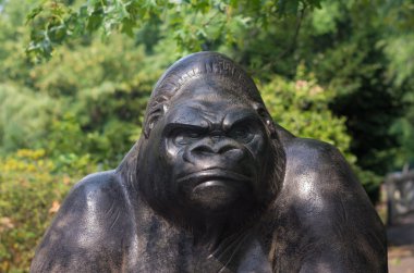 gorilla statue clipart