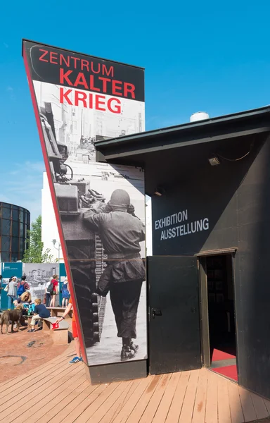 Cold war exhibition center in berlin — Stock Photo, Image