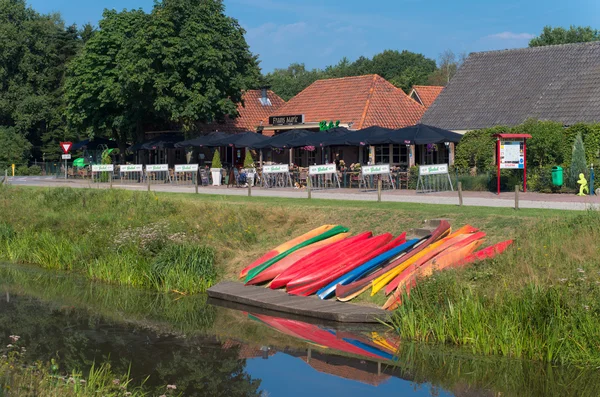 Canoe a noleggio — Foto Stock