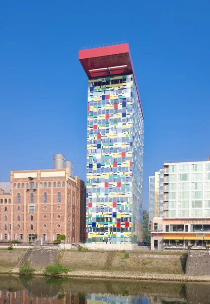 Modern ofis binaları