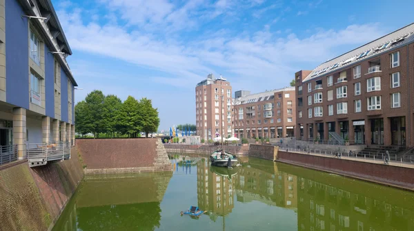 Vecchio porto di dusseldorf, Germania — Foto Stock