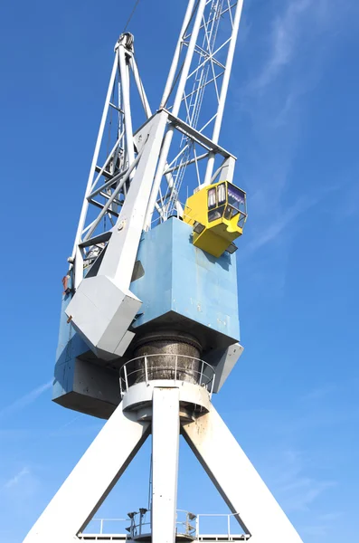 Harbor crane — Stockfoto
