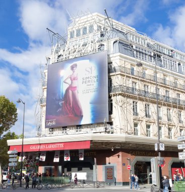 Paris Lafayette galleries