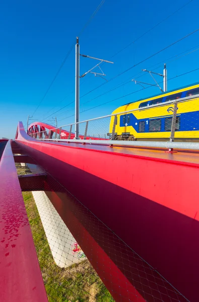 Red railroad bridge — Stock Photo, Image