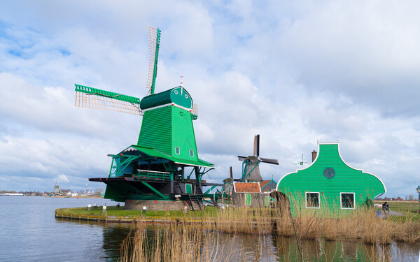 green windmill