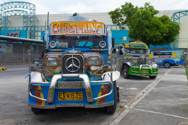 Jeepney colorato — Foto Stock