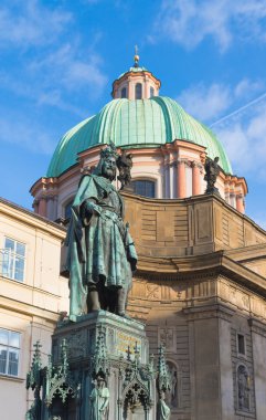 Charles bridge heykeli