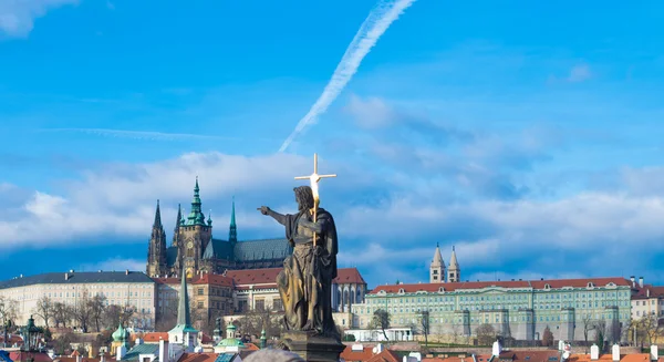 Charles bridge statue — Stock Photo, Image