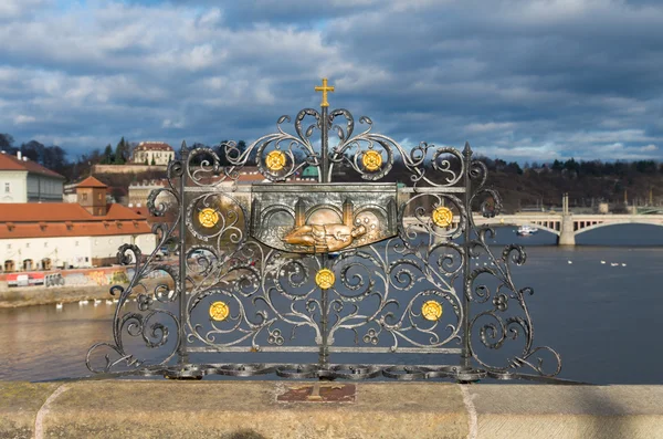 Charles bridge dekoration — Stockfoto