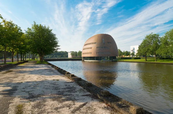 Modern kantoorgebouw — Stockfoto