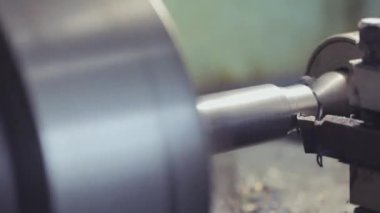 Torna, metal işleme, metal torna.
