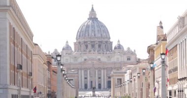 Vatikan 'daki Aziz Peter Bazilikası. Roma 'nın merkezi Vatikan' daki Katedral Bazilikası. Aziz Peters Bazilikası.