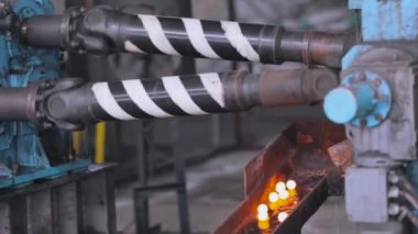 Çelik fabrikası, ezme için kırmızı-sıcak çelik top, çelik top üretim süreci