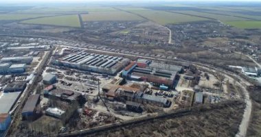 Büyük fabrika hava manzarası, büyük bir fabrikanın dışı. Üst görünümü yerleştir
