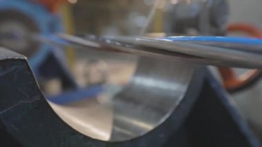 Çok çekirdekli kablo dokuma işlemi, modern bir fabrikada kablo üretimi. Bir fabrikada çok çekirdekli kablo üretimi