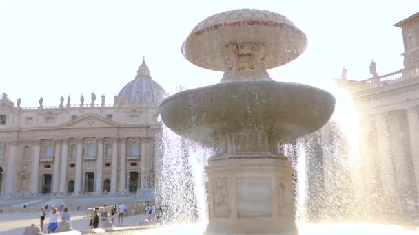 圣彼得斯广场慢动作喷泉。圣彼得斯广场意大利、罗马 — 图库视频影像