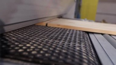 Endüstriyel içişleri, marangoz fabrikasında çalışma süreci, mobilya üretimi.