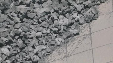 Sıcak kola fırınından çıkan duman. Kola fırını bataryası, kokain fırını kömür üretimi, kokain fırını kömürü.