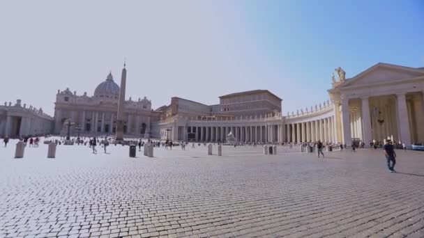 St Peters Square panorama. St Peters Square många människor går på torget. Italien, Rom, — Stockvideo